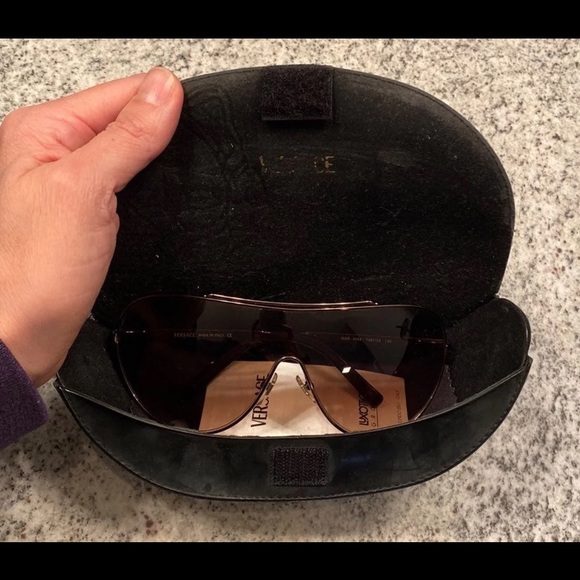 Versace Sunglasses - Picture 5 of 6